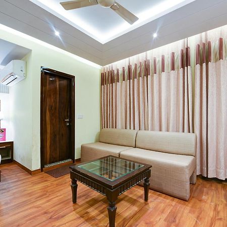 Hotel Geet Deluxe New Delhi Bagian luar foto