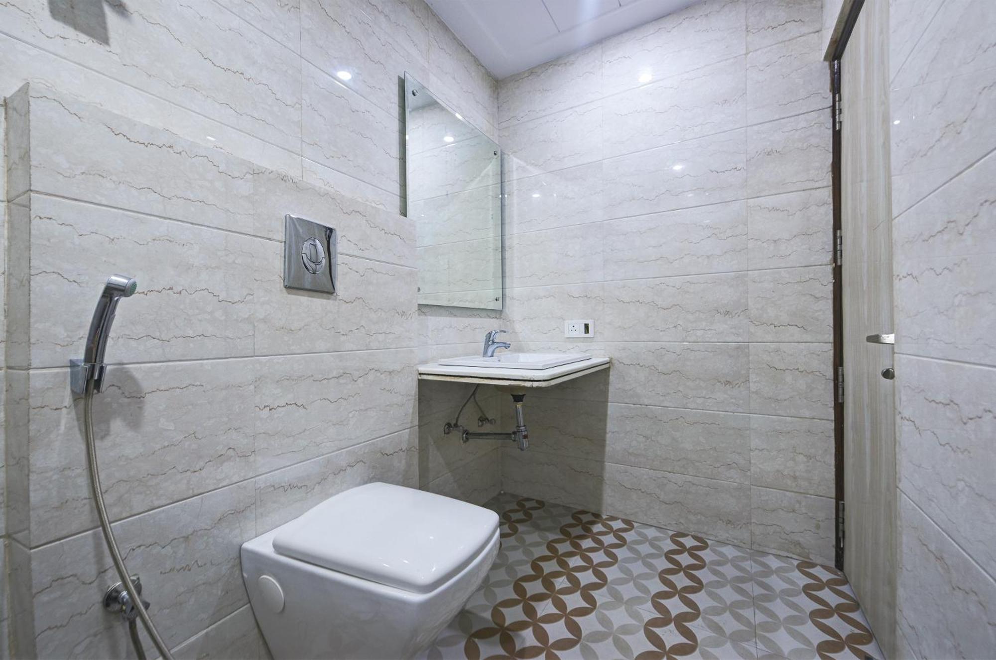 Hotel Geet Deluxe New Delhi Bagian luar foto