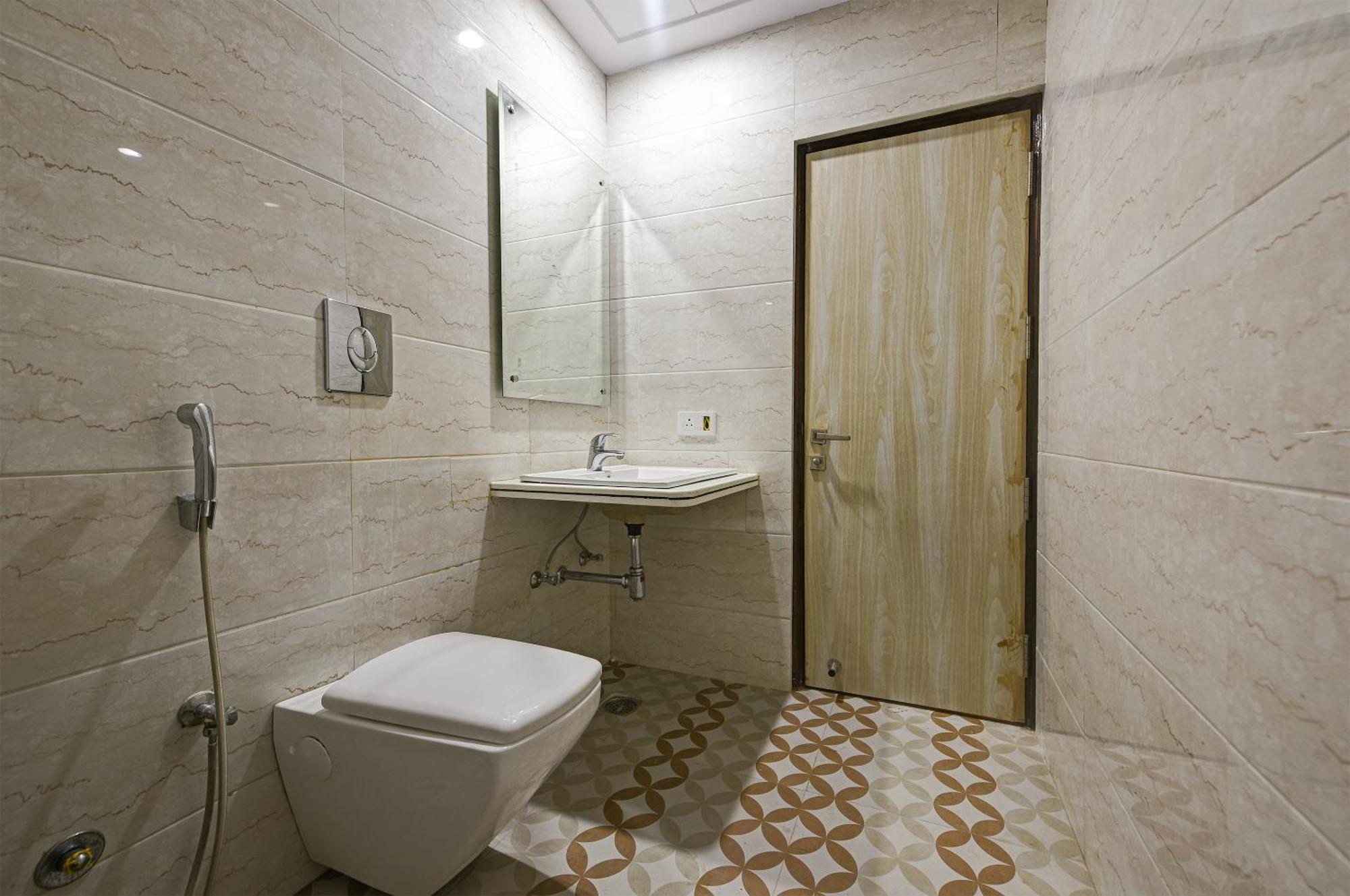 Hotel Geet Deluxe New Delhi Bagian luar foto