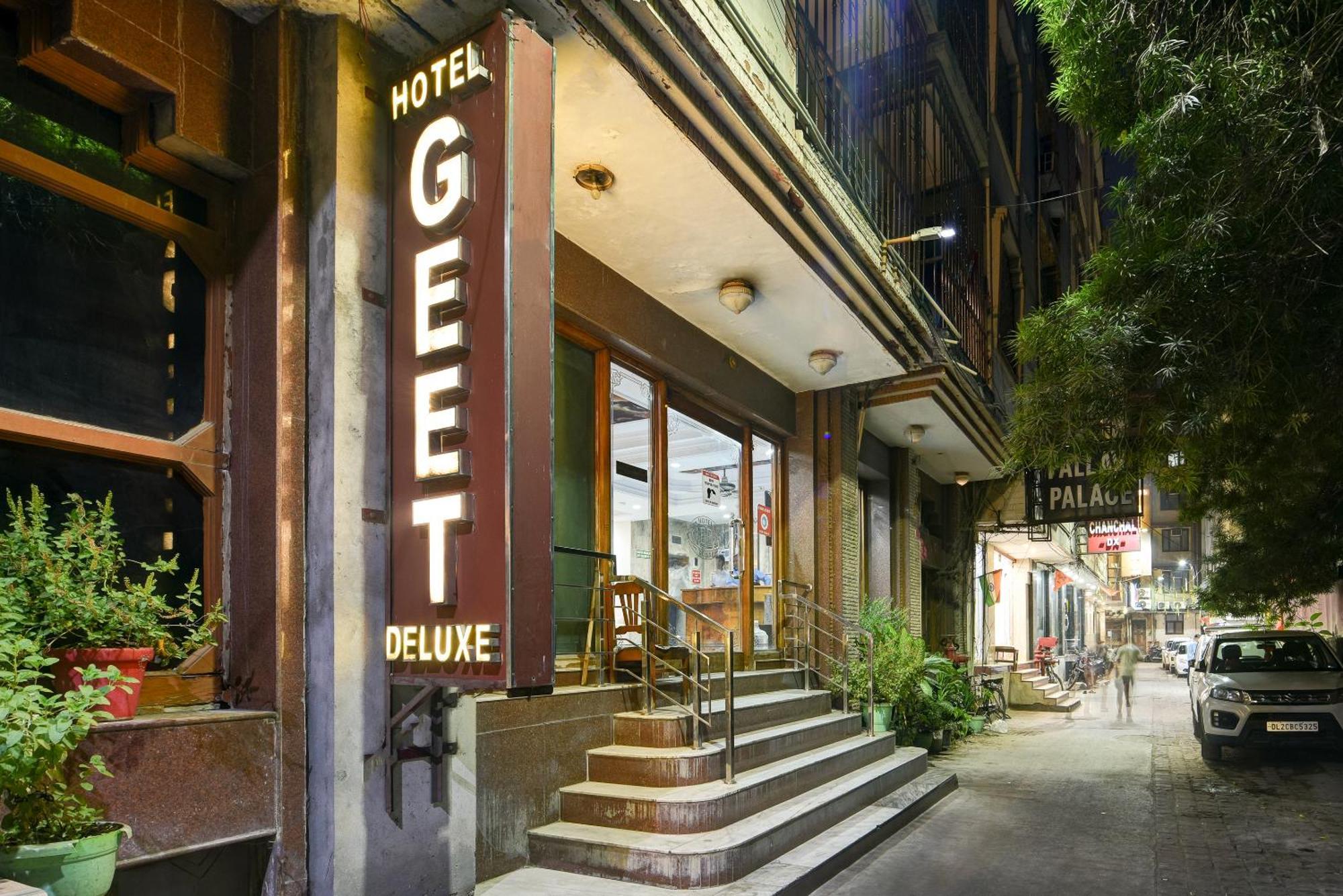 Hotel Geet Deluxe New Delhi Bagian luar foto